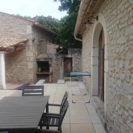 Spacieuse A Avec Piscine Privee * Chamaret